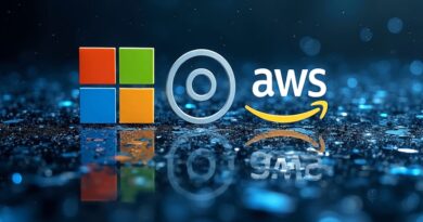 Rozbite lustro odbija logotypy Microsoftu, OpenAI i AWS na tle obłoku. Symboliczne rozluźnienie partnerstwa.